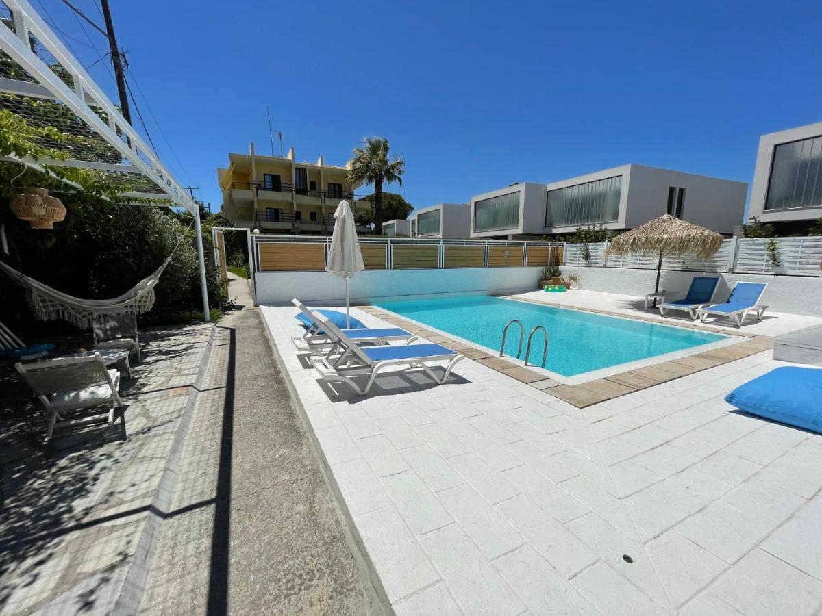 Elpiniki Villa *